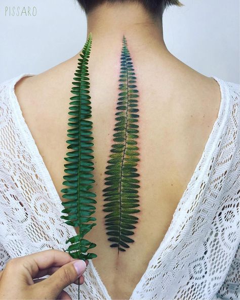 Blatt Tattoos, Botanisches Tattoo, Realistic Flower Tattoo, Fern Tattoo, Tattoo Trend, Tattoo Henna, Tato Lengan, Plant Tattoo, Tattoo Artwork