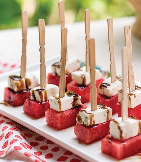 Southern Appetizers For Party, Watermelon Skewers, Watermelon Tea, Balsamic Vinegar Glaze, Pool Snacks, Southern Appetizers, Pool Party Food, Southern Dinner, Wooden Skewers