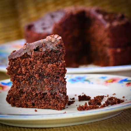 In Jamaica, Everything’s Better with Guinness, Even Chocolate Cake Jamaicans have a proud history of using Guinness Stout in a variety of ways, the most famous being Guinness Punch. But one of the best uses of the rich, dark beverage is as an ingredient in chocolate cake. Try the following cake recipe for a seriously … High Altitude Chocolate Cake Recipe, Jamaican Desserts, No Bake Chocolate Cake, Chocolate Guinness Cake, Chocolate Buttercream Icing, Guinness Cake, High Altitude Baking, Easy Chocolate Cake, German Chocolate Cake