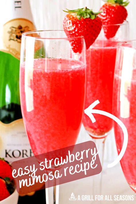 Berry Puree Recipe, Champagne With Strawberries, Pink Mimosa Recipe Champagne, Breakfast Alcoholic Drinks, Blushing Mimosa Recipe, Frosty Strawberry Mimosa, Strawberry Mimosa Recipe, Mimosa Recipe Champagne, Strawberry Mimosa Recipe Champagne