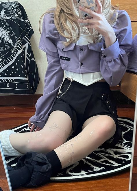 Grunge Purple Outfit, Emo Purple Outfit, Purple Preppy Outfits, Purple Grunge Outfits, Purple Emo Aesthetic Outfit, Pastel Purple Goth Outfits, Purple Goth Aesthetic Outfit, Purple Shirt Outfits, Vintage Attire