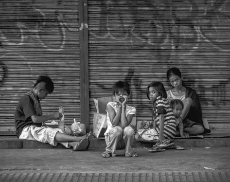 Poverty Philippines Photography, Kahirapan Photography, People And Places Photography, Kahirapan Picture, Kontemporaryong Isyu Ng Lipunan, Homeless People Photography, Poverty Images, Homeless Photography, Poverty Photography