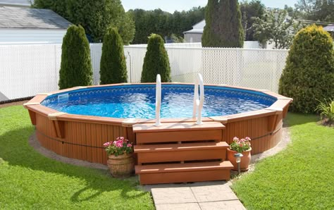 Piscina Pallet, Small Above Ground Pool, Inground Pool Landscaping, Simple Pool, Deck Piscina, Z Palette, Semi Inground Pools, Swimming Pool Decks, Above Ground Pool Ideas