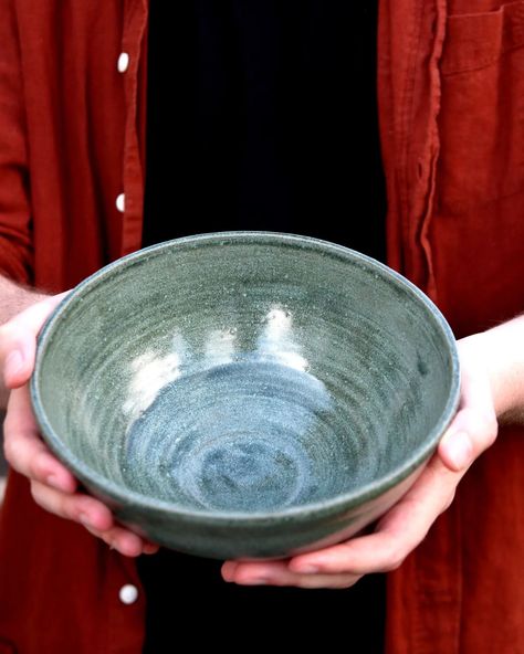 Big ramen bowl in a textured green glaze. Autumn is here and I'm ready for steaming bowls of comforting noodle soup. I love the way this glaze picks up texture; it looks much more interesting on pots that have the throwing lines left in rather than a perfectly smooth surface. #ramenbowl #noodlebowl #ceramics #ceramicsofinstagram #potteryuk #ihavethisthingwithceramics #keramik Noodle Bowls Ceramic, Bowls Ceramic, Ramen Bowl, Noodle Bowls, Noodle Soup, Ceramic Bowls, Ceramic Pottery, Ramen, Noodles