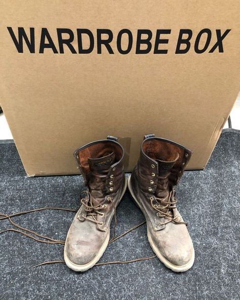 Dean's Boots Wardrobe Boxes, Danneel Ackles, Boot Fashion, Winchester Brothers, Misha Collins, Sam Winchester, Sorel Winter Boot, Destiel, Dean Winchester