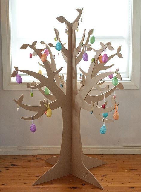 3D Cardboard Tree | 3d tree...could do for fruit of the spirit with cardboard and have ... 3d Tree Craft, Fruit Of The Spirit Craft, Cardboard Tree, Family Tree Craft, 3d Tree, Folding Origami, Paper Tree, Fruit Of The Spirit, Ideas Family