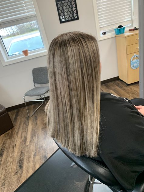 Dark Ashy Blonde Hair Balayage, Soft Honey Blonde Hair, Brunette Hair With Ashy Highlights, Babylights On Blonde Hair, Ashy Blonde Babylights, Light Balayage On Brown Hair, Ashy Blonde Hair Highlights, Babylights Blonde On Brown Hair, Ashy Lowlights For Blondes