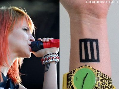 Hayley Williams Paramore bars logo matching tattoos Hayley Williams Tattoo, Paramore Logo, Red Hot Chili Peppers Tattoo, Paramore Tattoo, Musician Tattoo, Hayley Williams Style, Wrist Tattoo Cover Up, Tattoo Wrist, Tattoo Cover-up