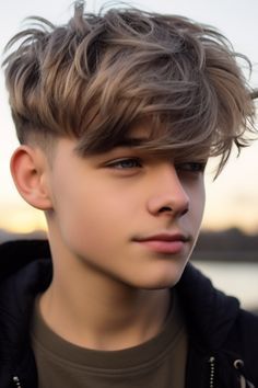 Haircuts For Boys Straight Hair, Corte Channel, Boys Haircuts Long Hair, Boys Haircuts Curly Hair, Teen Boy Haircut, Boy Haircuts Short, Cool Boys Haircuts, Boy Haircuts Long