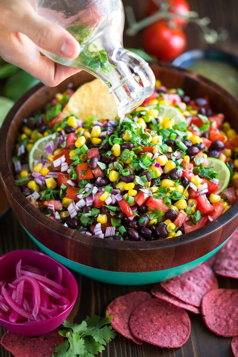 Black Bean Salsa Recipe - Peas and Crayons Country Caviar Recipe, Black Bean Salsa Recipe, Bean Salsa Recipe, Taco Salat, Caviar Recipes, Black Bean Salsa, Bean Salsa, Fusion Dishes, Cowboy Caviar