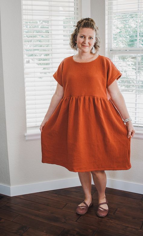 Easy Women’s Dress Pattern, Linen Smock Dress Pattern, Easy Plus Size Dress Pattern, Everyday Dress Pattern, Women’s Dress Patterns Free, Simple Babydoll Dress Pattern, Eyelet Fabric Ideas, Free Easy Dress Patterns For Women, Tshirt Dress Sewing Pattern