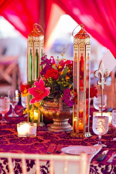 An ornate Indian-inspired setting Arabian Wedding, Indian Wedding Receptions, Arabian Nights Party, Table Candles, Trendy Party Decor, Party Decorations Table, Wedding Settings, Moroccan Party, Wedding Setup