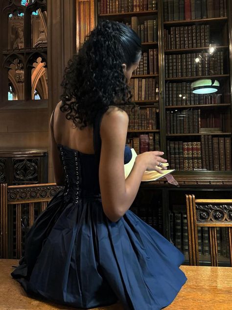 Dark Academia, Dark Black, Book Lovers, Black Women, Outfit Inspo, Black