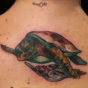 Baby Turtle Tattoo, Turtle Watercolor Tattoo, Mother Tattoos For Children, Motherhood Tattoos, Mom Daughter Tattoos, Sisters Tattoo, Sea Turtle Tattoo, Turtle Tattoo Designs, Mother Tattoos