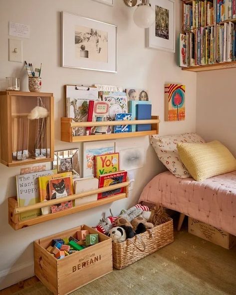 ✨ Transforming bedtime into a dreamy adventure! ✨ Take a peek inside our Montessori-inspired kids’ bedroom, where learning, play, and comfort meet. 🛏️🌱 Simple, stylish, and full of creativity – link in bio for more! #MontessoriHome #KidsRoomInspo #ToddlerRoom #SimpleLiving #CubbyAtHome Calm Kids Bedroom, Baby Toddler Shared Room, Young Kids Bedroom, Montessori Bedroom Toddler Boys, Kids Playroom Ideas Small Space, Forest Toddler Room, Toddler Montessori Bedroom, Toddler Bedroom Boy, Waldorf Bedroom