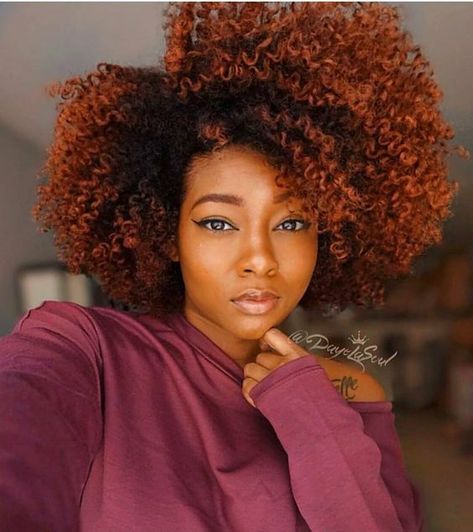 Fresh Hairstyles, Hair Color For Dark Skin, Puffy Hair, Cabello Afro Natural, Exotic Hairstyles, Hair Color Orange, Red Curly Hair, Dyed Natural Hair, Copper Hair Color