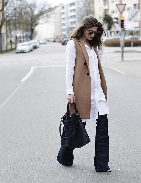 Long Vest Outfit, 70s Chic, Camel Outfit, Shirt Dress Outfit, Vest Outfit, Outfit Inspired, Jeans Long, Long Vest, Zara Fashion