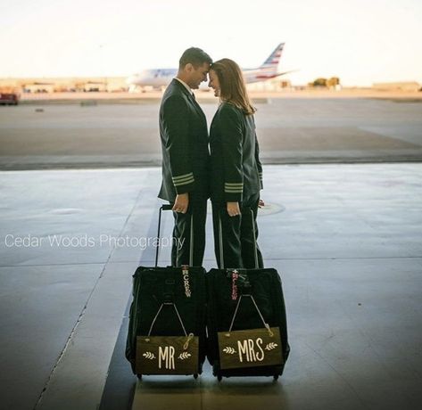 Pilot Couple, Wedding Dubai, Pilot Career, Aviation Education, Pilot Wife, Student Pilot, Airplane Wallpaper, Pilots Aviation, Vision Board Wallpaper