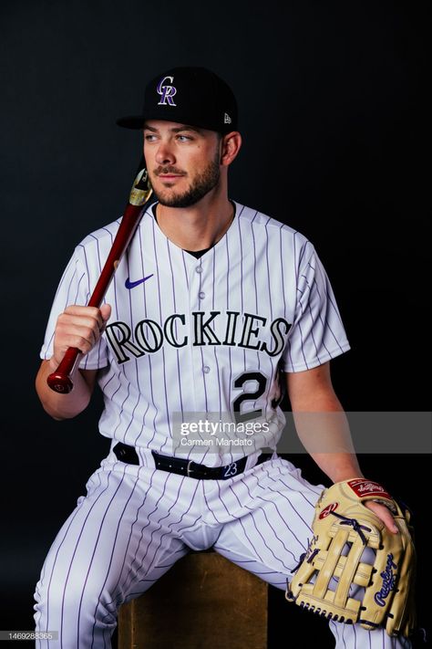 Hot Baseball Players, Kris Bryant, Mlb Players, Baseball Players, Favorite Person, Baseball