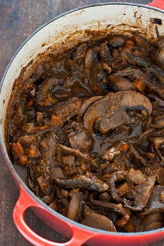 Nopalitos Recipe, Parpadelle Recipes, Braised Mushrooms, Vegetarian Mushroom Recipes, Vegetable Dinner, Soup Fall, Mushroom Ragu, Sourdough Recipe, Winter Cooking