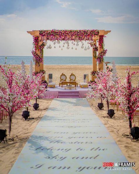 Amazing Beach Mandap Decor Ideas For Your Destination Wedding! Beach Mandap, Indian Beach Wedding, Mandap Design, Wedding Planning Decor, Mandap Decor, Desi Wedding Decor, Wedding Mandap, Beautiful Beach Wedding, Wedding Set Up