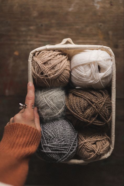 home inspiration. cozy house, warm yarn, brown shades, autumn, winter, cozy knitting Home Inspiration Cozy, Cozy Hobbies, Fall Moodboard, Dreamy Photos, 2023 Ideas, Cozy Season, Tiny Things, Brown Shades, Home Inspiration