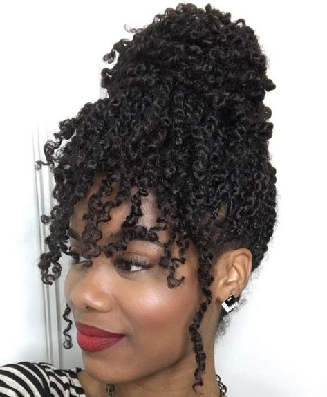 High Bun With Bangs For Curly Twists Curly Twists, Cabello Afro Natural, Natural Hair Twists, Twist Styles, Twist Braid Hairstyles, High Bun, Girls Braids, Braided Hairstyles For Black Women, Twist Braids