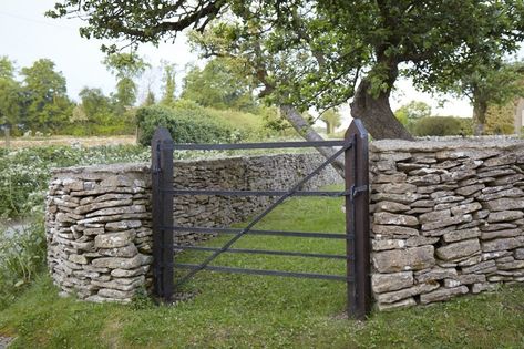 Stone Garden Wall, Dry Stone Walling, Garden Wall Plaque, Stone Walls Garden, Stone Fence, Pathway Landscaping, Stone Landscaping, Dry Stone Wall, Dry Stone