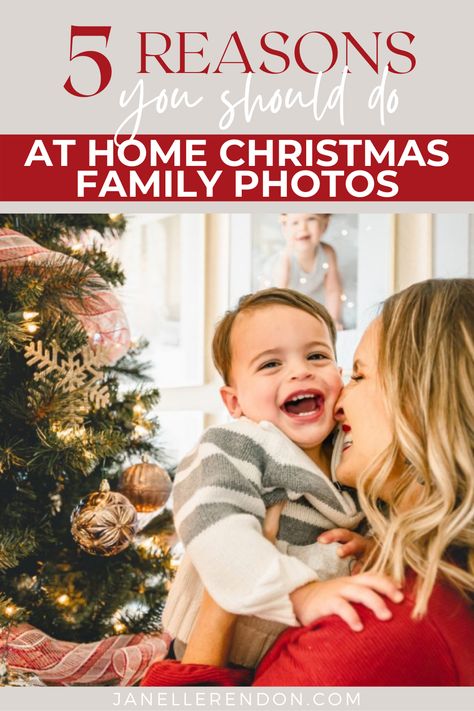 Photoshoot For Christmas, Christmas Family Photo Ideas, Indoor Christmas Photos, At Home Photoshoot, Christmas Family Photoshoot, Holiday Photoshoot, Family Photoshoot Outfits, Christmas Portraits, Family Holiday Photos