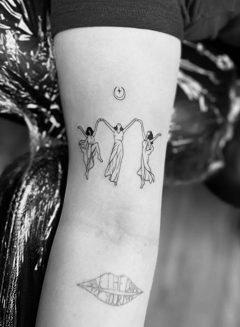 Three Muses Tattoo, Tattoos For Older Sisters, Multiple Personalities Tattoo, Sisterhood Tattoos Symbols, Three Women Tattoo, Champagne Supernova Tattoo, Matching Tattoos Sisters For 3, Three Sisters Tattoo, 3 People Tattoo Ideas