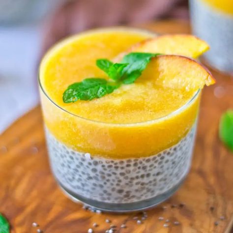 Chia Seed Pudding Peach, Peach Chia Seed Pudding, Peach Chia Pudding, Chia Pudding Keto, Chia Pudding Almond Milk, Chia Pudding Recipes Healthy, Carb Quick, Chia Pudding Breakfast, Coconut Chia Pudding