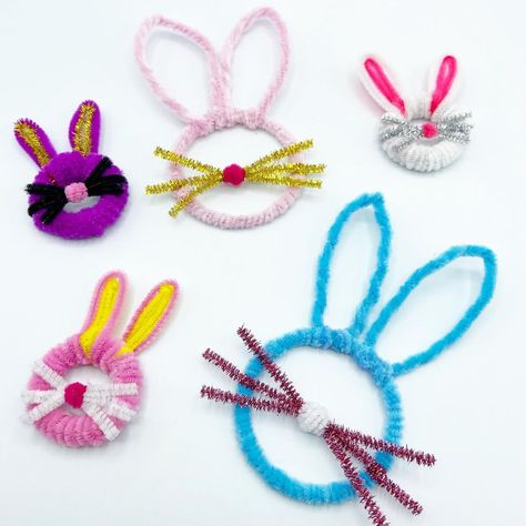 Easter Crafts Pipe Cleaners, Pipe Cleaner Easter Crafts, Craft Ideas With Pipe Cleaners, Makerspace Crafts, Craft Pipe Cleaner, Kids Craft Ideas, Chenille Crafts, Pipe Cleaner Crafts, Spring Decorations