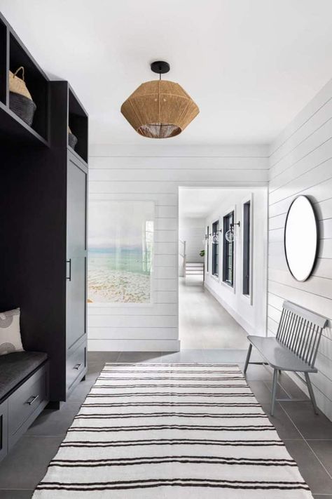 Dream Home Tour: Inviting beach house getaway in the Hamptons White Foyer, Beach House Getaway, Farmhouse Foyer, Transitional Laundry Room, Mudroom Lockers, Foyer Ideas, White Shiplap Wall, Foyer Decor, Custom Furniture Design