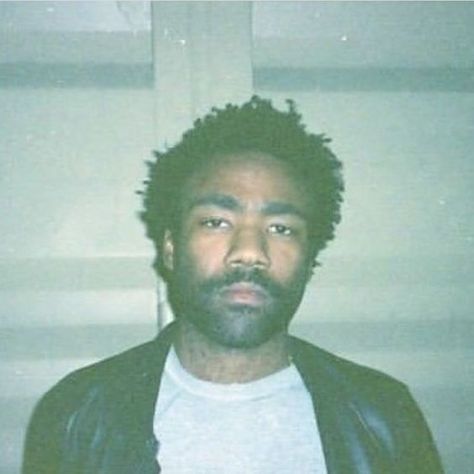 Childish Gambino Tyler The Creator, Donald Glover Childish Gambino, Childish Gambino Widget, Childish Gambino Icon, Childish Gambino Pfp, Childish Gambino Aesthetic, Dr Friends, Community Tv Show, Jake Bugg