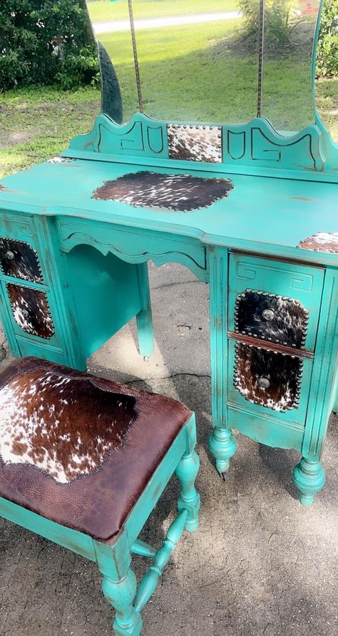 Western Makeup Vanity Ideas, Refurbished Western Furniture, Diy Western Furniture, Western Painted Furniture, Western Furniture Diy, Cow Print Furniture, Western Vanity Ideas, Cowhide Dresser, Cowhide Projects