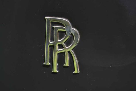 Rolls Royce initials on 1930s car The Letter R, Car Badges, Crown Logo, Logo Display, Car Emblem, Letter R, Font Design, Logo Ideas, Emblem Logo