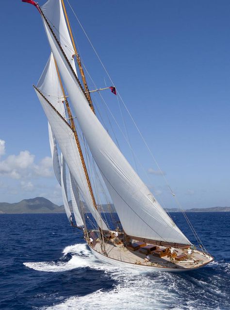 Wind Magic, Cruise Italy, Classic Sailing, Sailing Yachts, Classic Yachts, Float Your Boat, Lake Boat, Sailing Vessel, Sail Boats