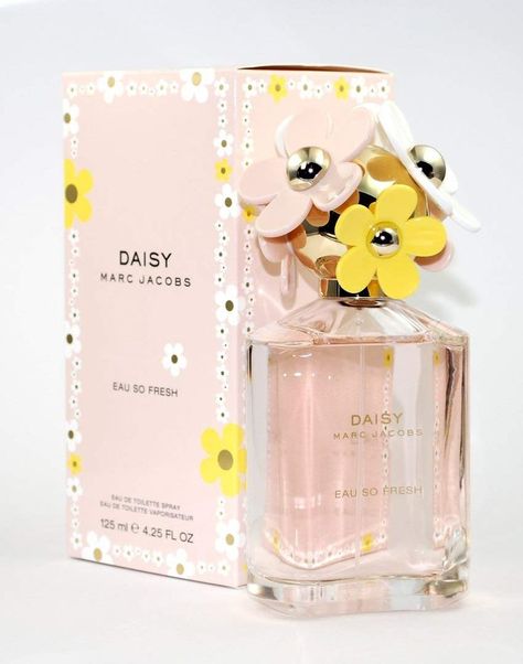 Daisy Eau So Fresh Women Eau-de-toilette Spray by Marc Jacobs, 2.5 Ounce Daisy Marc Jacobs, Eternity Calvin Klein, Daisy Eau So Fresh, Lychee Fruit, Fresh Perfume, Marc Jacobs Daisy, Feminine Fragrance, So Fresh, Apple Blossom