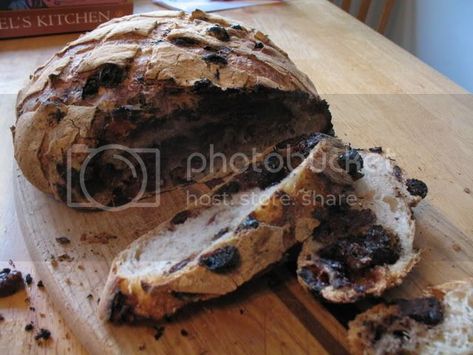 Cherry Sourdough Bread, Cherry Sourdough, Chocolate Cherry Bread, Rye Bagels, Cherry Bread, Discard Recipes, Sourdough Starter Recipe, Sourdough Pizza, Baking Stone