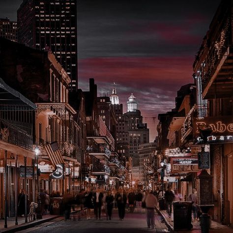 New Orleans Aesthetic, Aesthetic Skyline, Niklaus Mikaelson, Hoover Books, Treading Water, Lucky Blue Smith, Colleen Hoover Books, Ugly Love, Lucky Blue