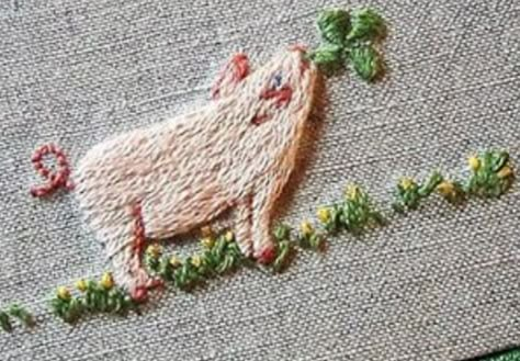 little pig embroidery Embroidery Doodles, Pig Embroidery, Herb Embroidery, Embroidered Animals, Embroidery Napkins, Animal Embroidery Designs, Cute Embroidery, Animal Embroidery, Fabric Yarn