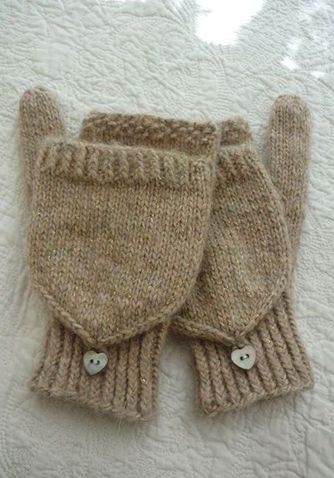 Midsummer Mittens - Free Pattern Mittens Free Pattern, Knitted Gloves Mittens, Knitted Mittens, Gloves Pattern, Fingerless Mitts, Crochet Mittens, Mittens Pattern, Crochet Gloves, Fingerless Mittens