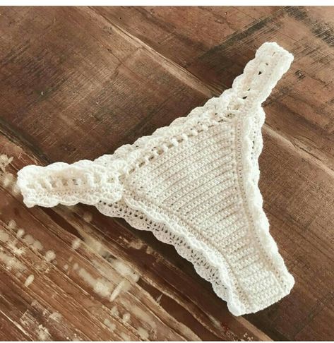 Crochet Luxury, Diy Granny Square, Bra Art, Autumn Crochet, Crochet Swimsuit, Bikinis Crochet, Mode Crochet, Crochet Swimwear, Kawaii Crochet