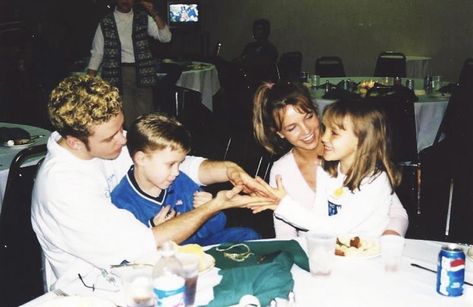 Justin and Johnathan Timberlake with Britney and Jamie Spears, 1999 Britney Spears Justin Timberlake, Jamie Lynn Spears, Celebrity Siblings, Jamie Lynn, Britney Jean, King Kylie, Backstreet Boys, Justin Timberlake, Doja Cat