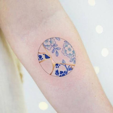 Korean Tattoos For Women, Stained Glass Tattoo, Glass Tattoo, Korean Tattoos, Traditional Korean, Tattoos For Women, Stained Glass, Tattoos, For Women