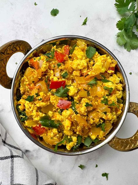 Tofu Indian Recipes, Tofu Bhurji, Indian Food Vegetarian, Scramble Tofu, Keto Indian Recipes, Low Carb Indian Food, Keto Indian Food, Vegetarian Curries, Punjabi Recipes