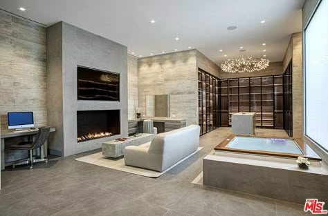 Kylie Jenner Bedroom Inspirations, Kylie Jenner Bedroom, Kylie Jenner New House, Kylie House, Modern New Build, Kylie Jenner House, Kardashian Home, Jenner House, Holmby Hills