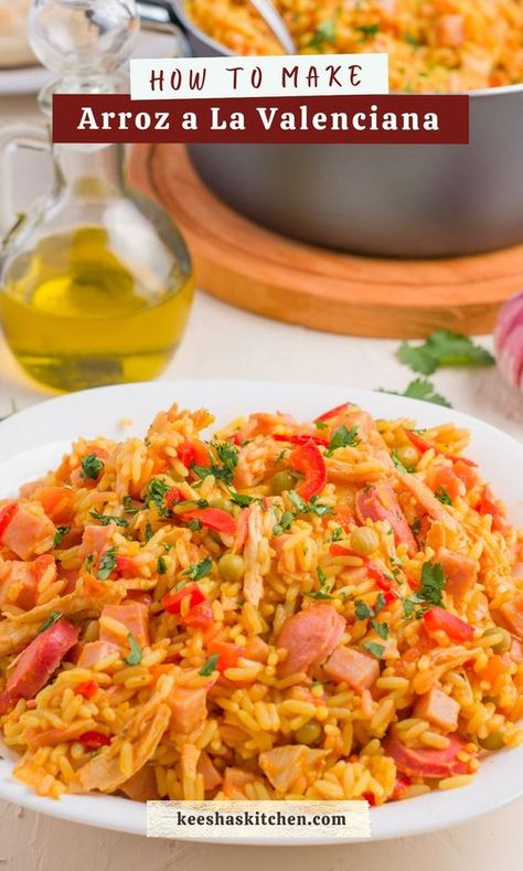 Arroz a la Valenciana is a popular Nicaraguan rice dish made with rice, chicken, and chorizo or sausage, butter, tomato paste, and white wine. This recipe is quick and easy to prepare and makes a complete, satisfying meal. Give it a try today. Valenciana Recipe, American Rice, Nicaraguan Food, South American Recipes, Rice Dinner, Easy Rice Recipes, Cooked Carrots, Rice Dish, Vegan Sausage