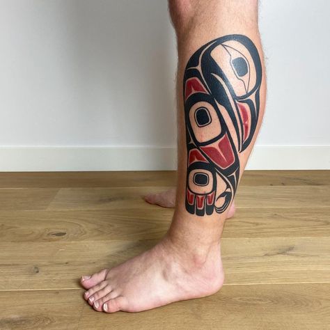 haida-tattoo-raven Tatouage Haida, What Is History, Haida Tattoo, Cuff Tattoo, Native American Tattoo, Native Tattoos, Raven Tattoo, Eagle Tattoo, Western Canada