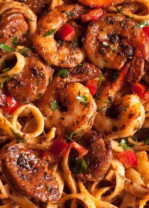 Creamy Cajun Shrimp Pasta with Sausage Shrimp And Sausage Pasta, Creamy Cajun Shrimp, Creamy Cajun Shrimp Pasta, Cajun Shrimp Pasta, Best Seafood Recipes, Diner Recept, Shrimp Recipes For Dinner, Cajun Shrimp, Shrimp Recipes Easy